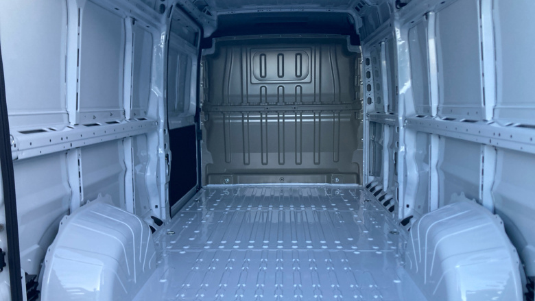 Vauxhall Movano 3500 L3 Diesel Fwd 2.2 Turbo D 140 H2 Van Prime